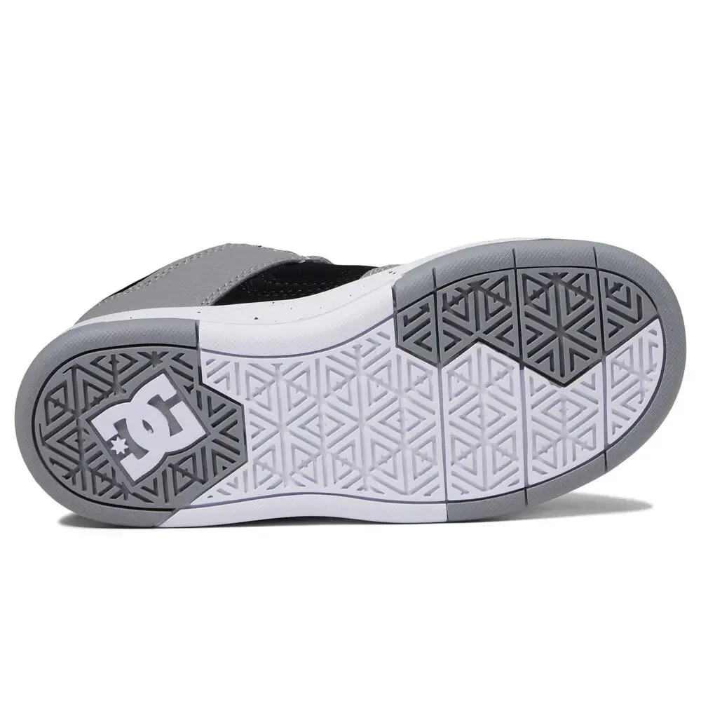 DC 🛹 shoes